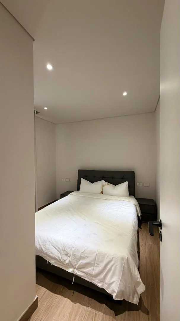 Private guest bedroom